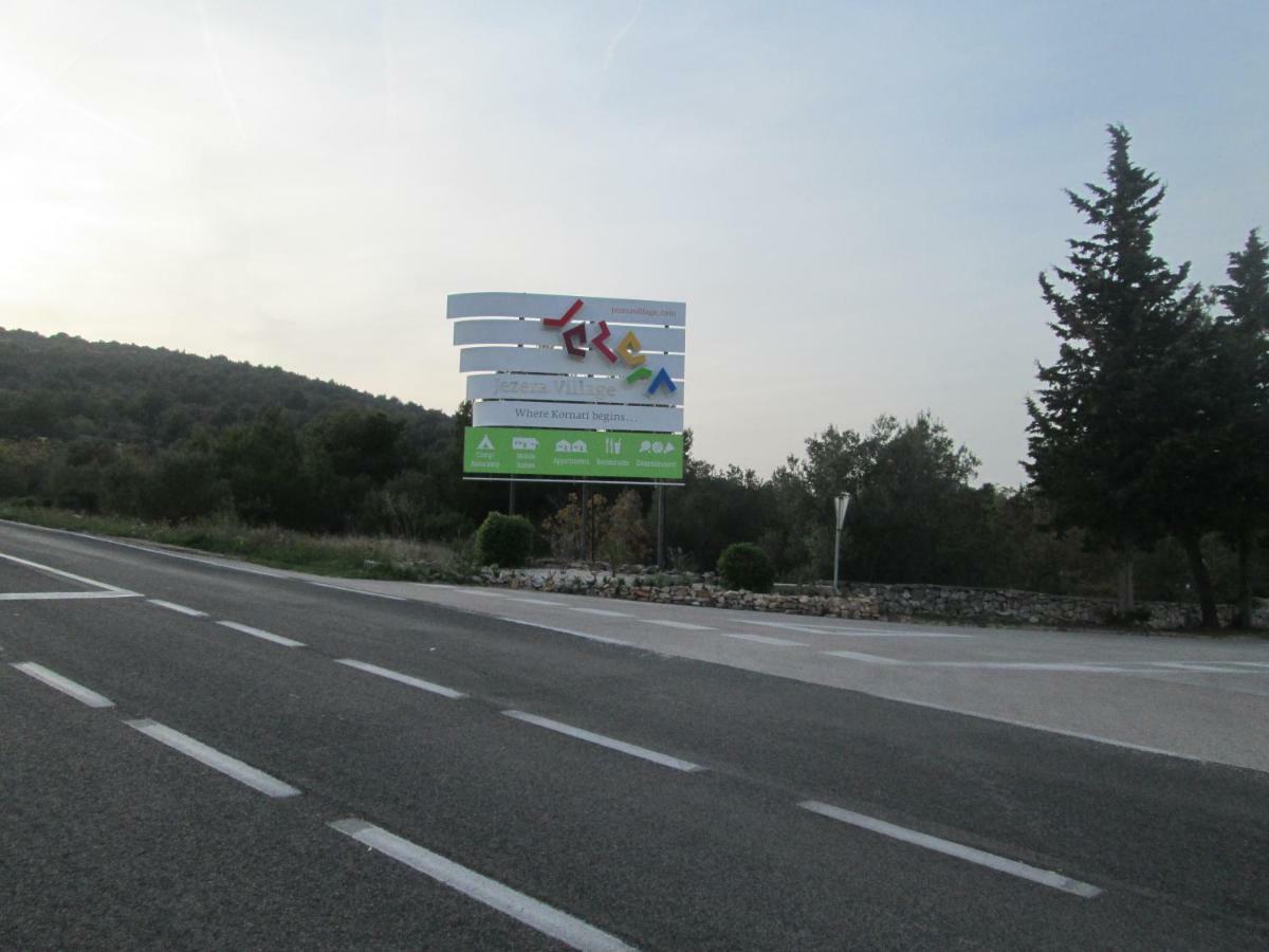 Mobile Home Pearl Of Murter Jezera Bagian luar foto