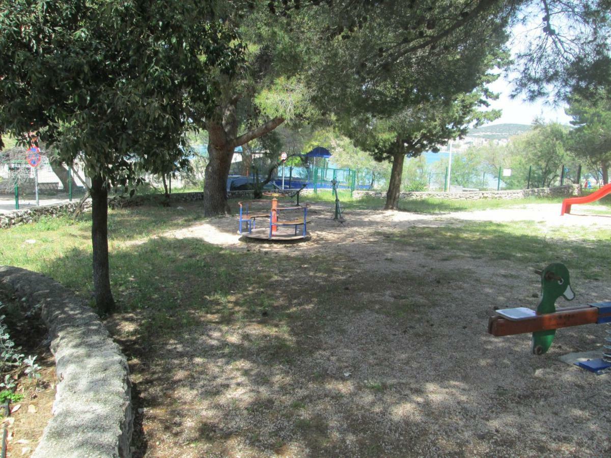 Mobile Home Pearl Of Murter Jezera Bagian luar foto
