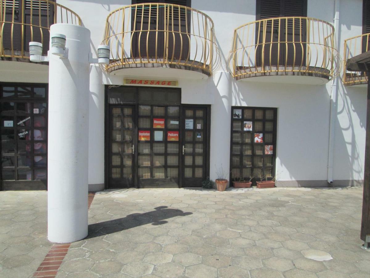 Mobile Home Pearl Of Murter Jezera Bagian luar foto
